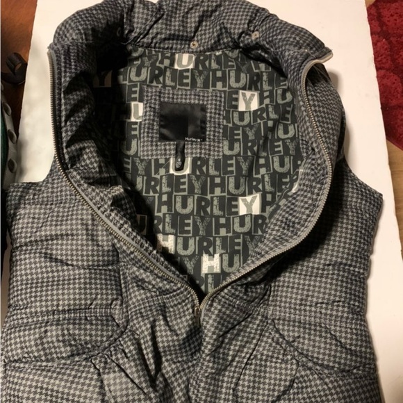 Hurley Ladies Small Vest Great Looking - Picture 1 of 4